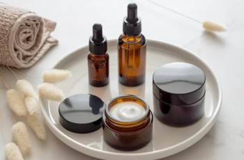 Mineral Oil in Cosmetics: Safety & Impact