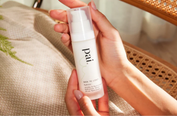 The Ultimate Guide to Oil Cleansing for Dry, Dehydrated Skin